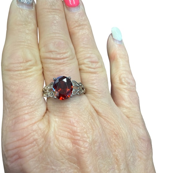 Avon Sterling Silver Ring with Deep Red CZ Gemstone Size 10 NIB vintage 2004 - Picture 1 of 7